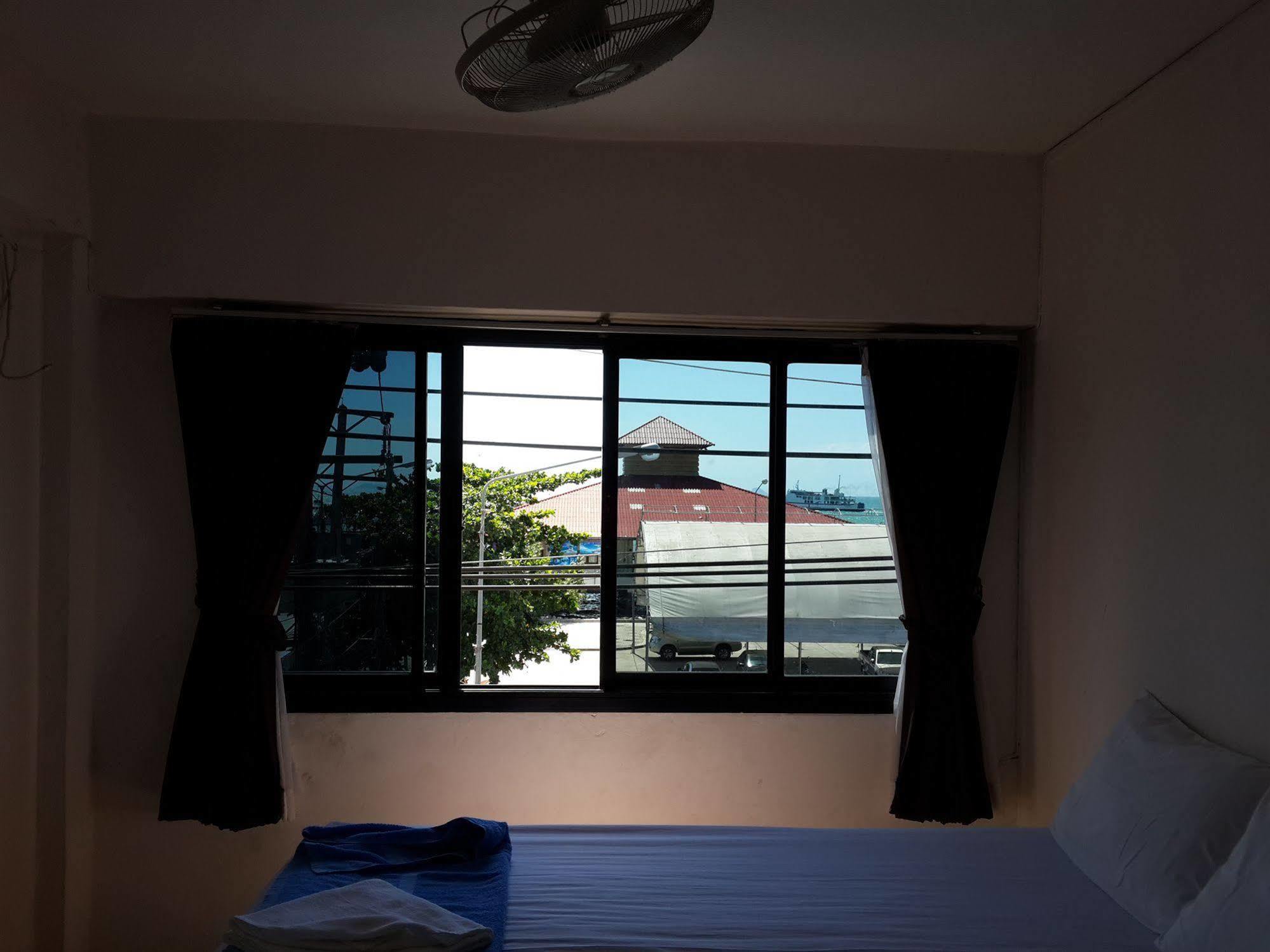 Coffee Island Nathon Exterior foto